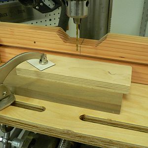 Locking hold-down clamp
