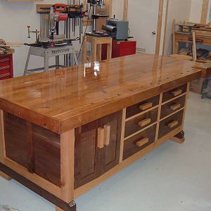 My new Shaker style workbench