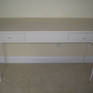 Make-Up Stand/Table