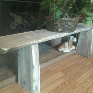 walnut_bench
