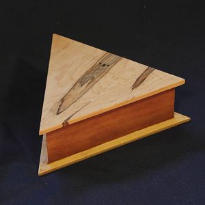 Ambrosia Maple and Cherry - Triangle (Delta) Box