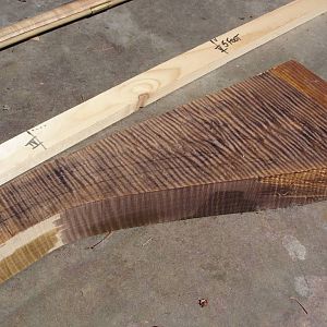 Rifle_Wood_015