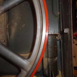 1-bandsaw_tires_troubles_002
