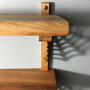 Spider Shelf