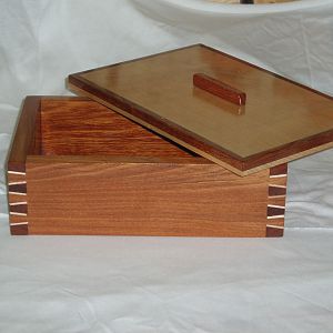 Rosewood & Maple Dovetail Box