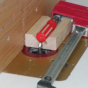 Bessey handle and fluting jig on router table