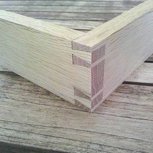 Variable-spaced dovetails on the bandsaw