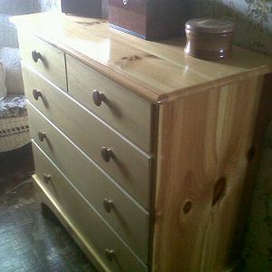 pine_chest_of_drawers