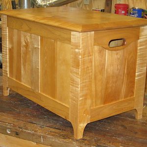 Maple Toy Box