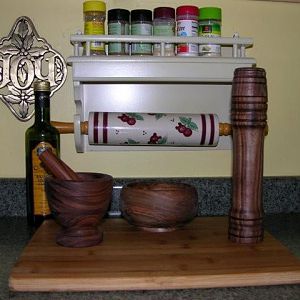 Stuff for moms kitchen