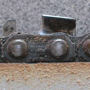 Chain saw gunk