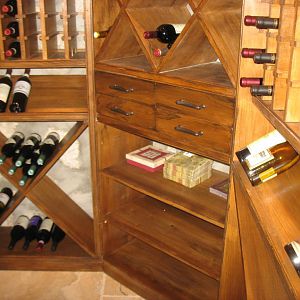 Angle shelves