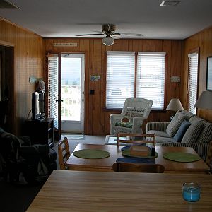 Living/dining area