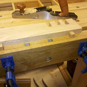 Face vice built with pipe clamps