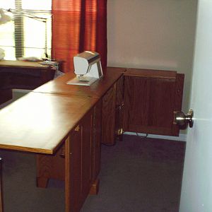 Sewing cabinet