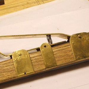 Long keys with shared coilspring