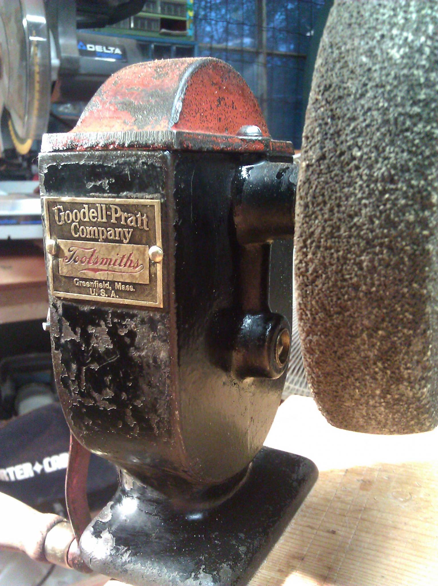 4.Goodell Pratt Model 485 Crank Grinder
