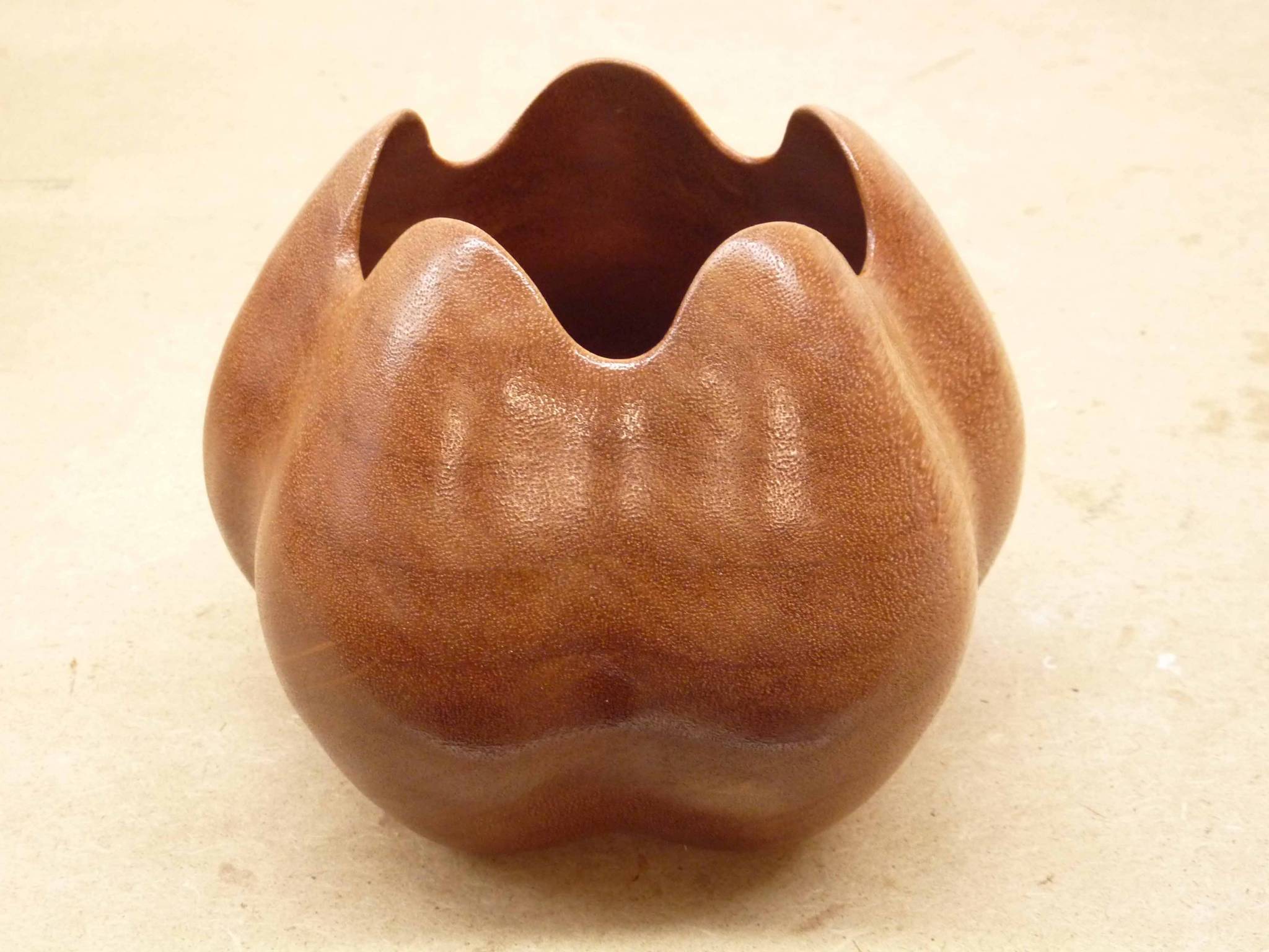 5-lobed scrolled bowl
