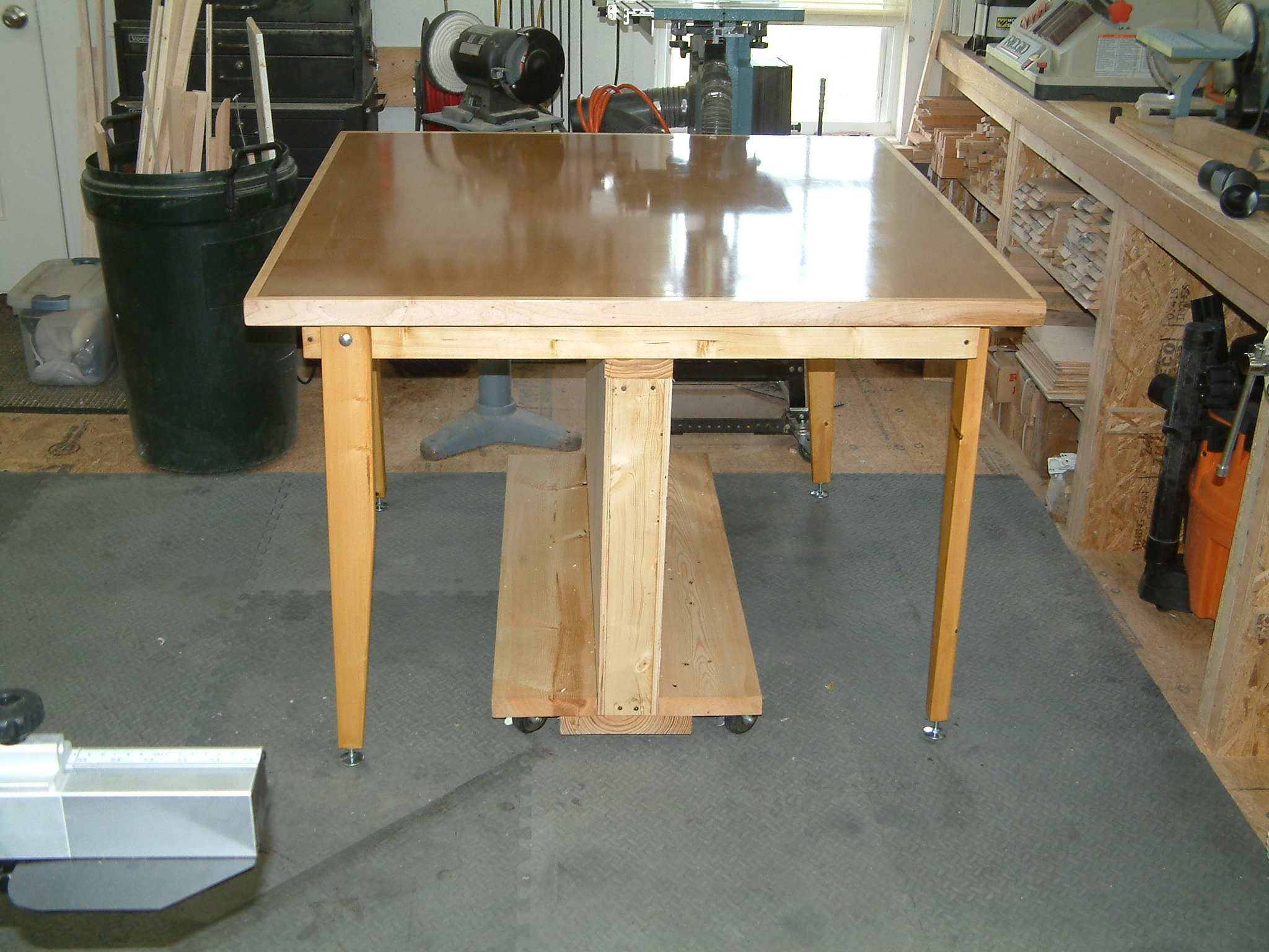 Flip Top Assembly Table