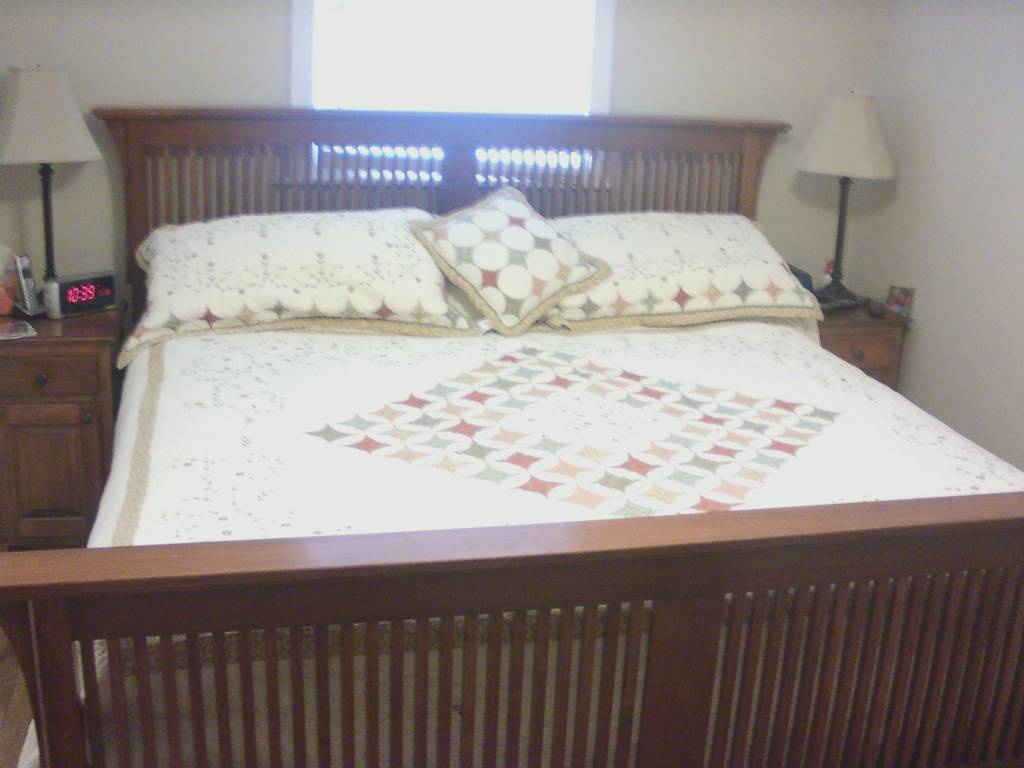 king cherry bed