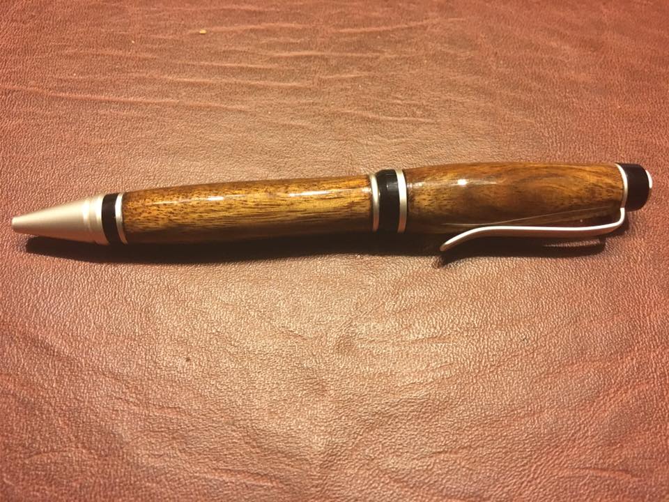 Satin Nickel Cigar Pen in Walnut