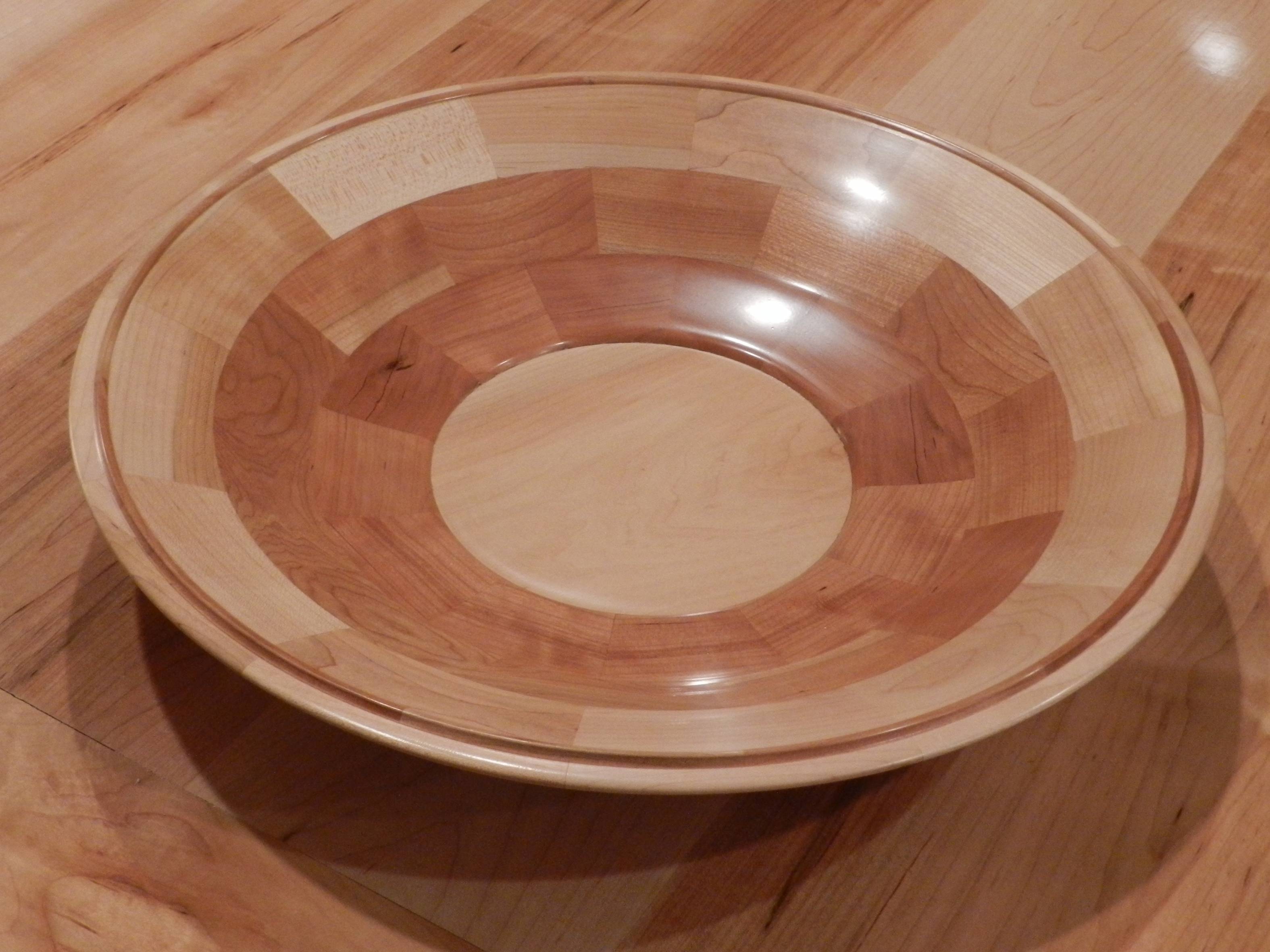 Segmented bowl 16"