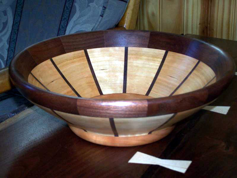 Turned segmented bowl